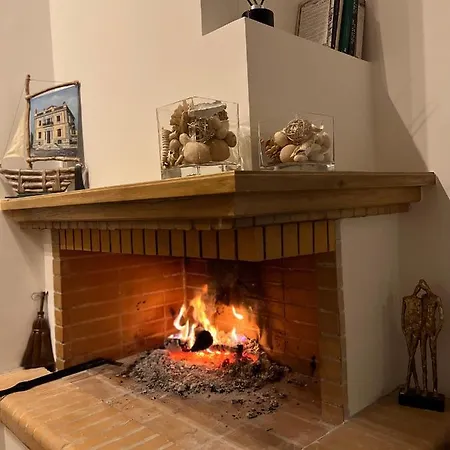 Nana's House Chalkís