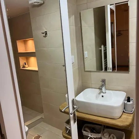 Nana's House Apartmán *