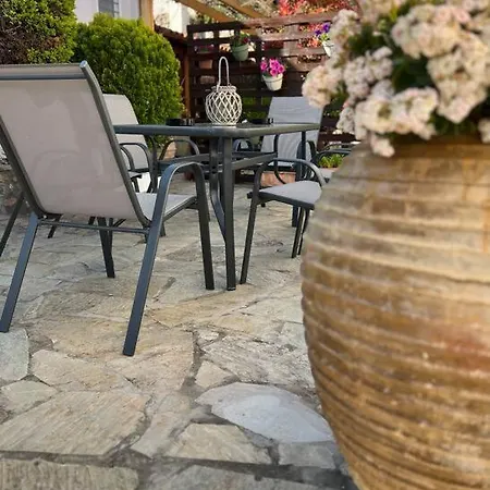 Nana's House * Chalkís